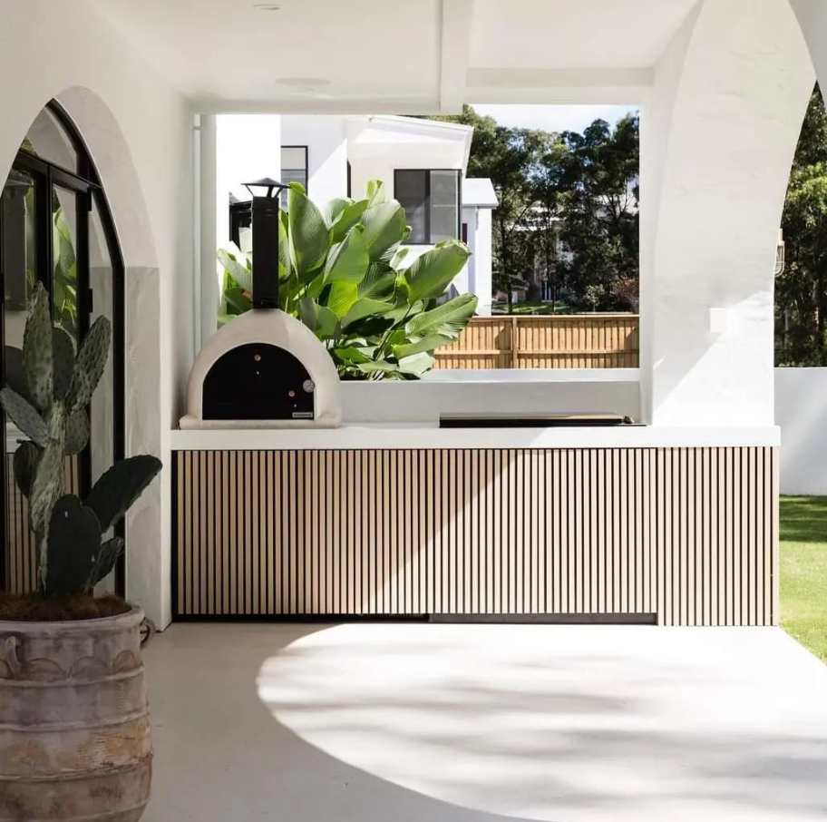 Xclusive Decor Royal Wood Fired Pizza Oven